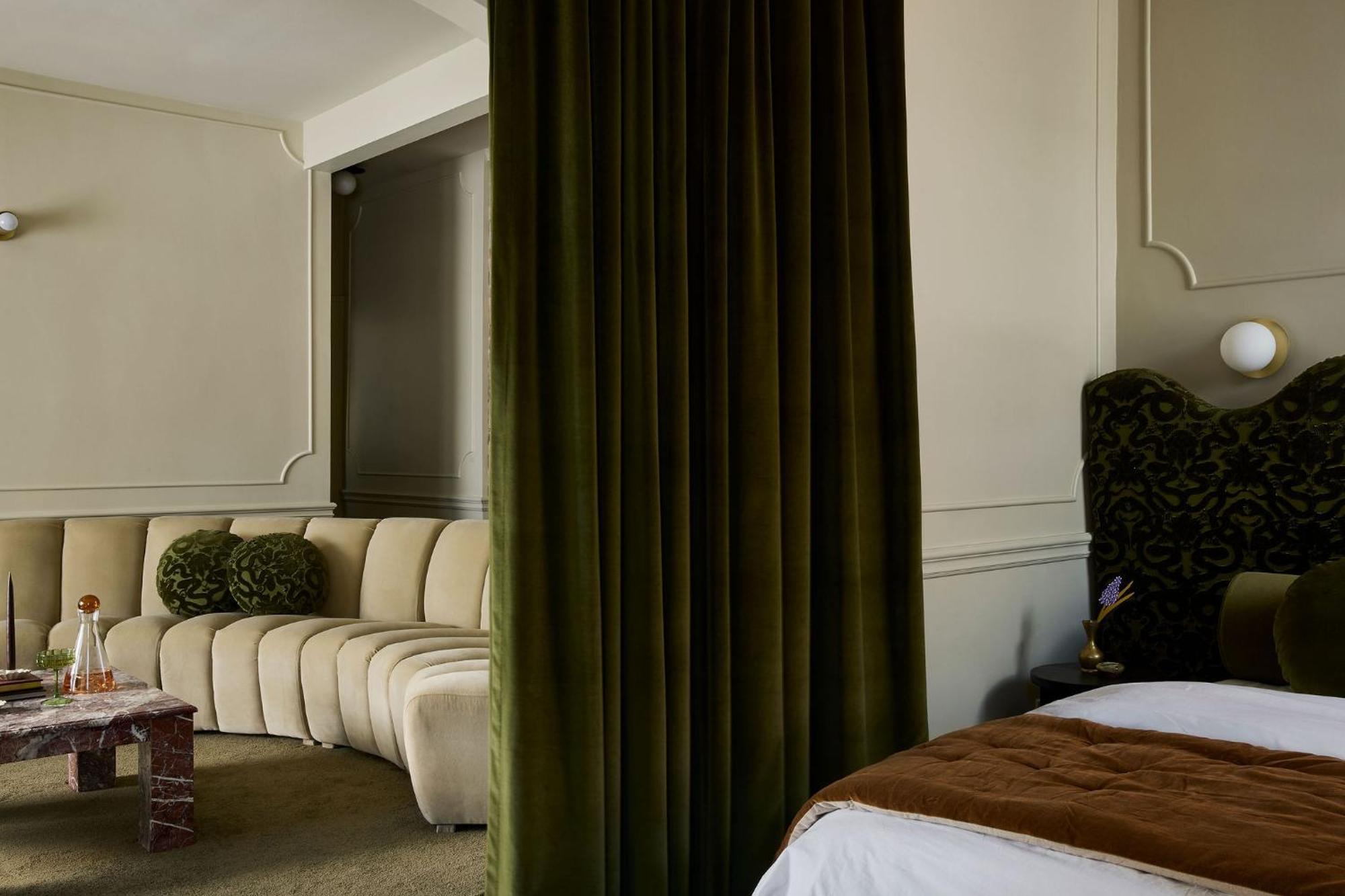 Hotel Julie 斯特拉福德 外观 照片